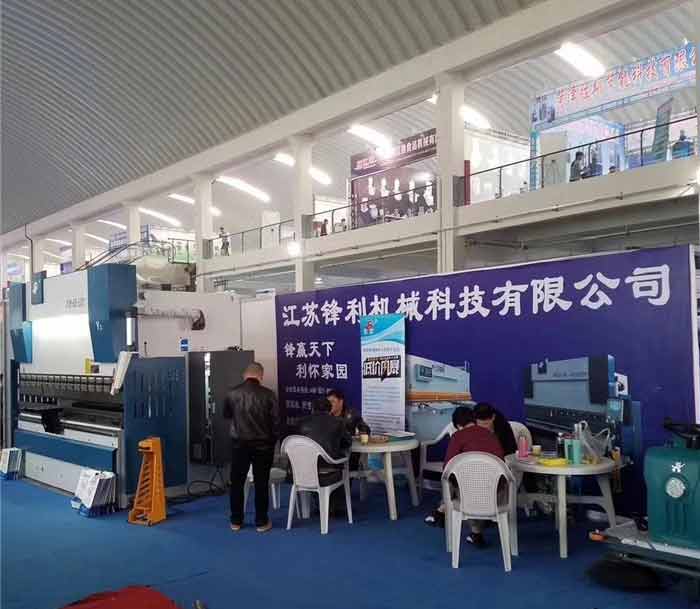出口約旦,科威特,黎巴嫩,阿曼折彎機廠家